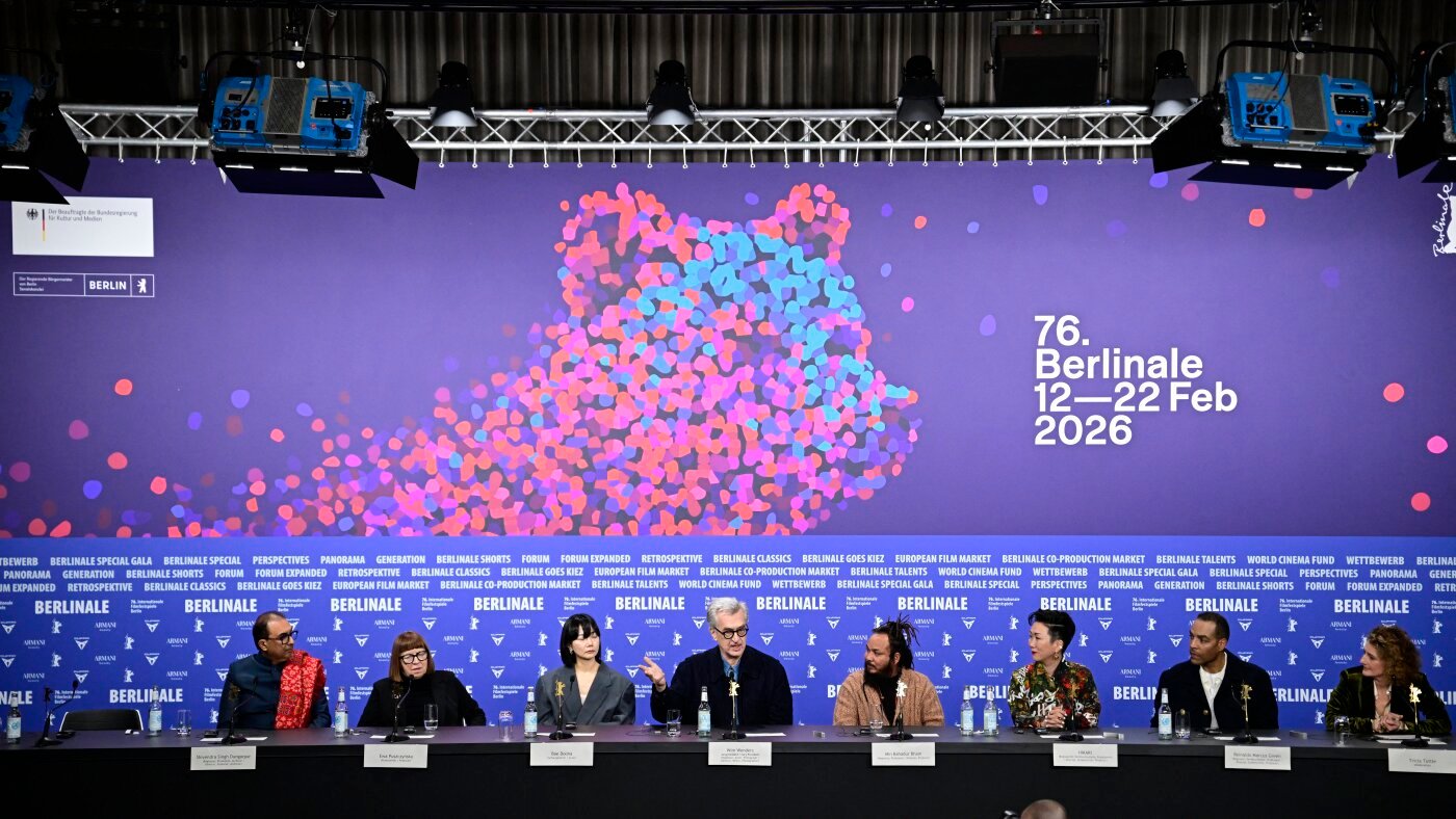 There's movies, there's politics and there's talk about it all : NPR